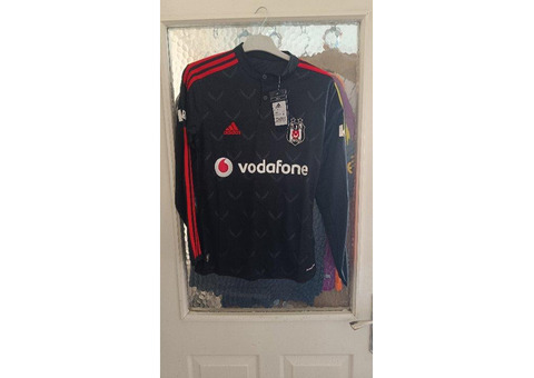 Beşiktaş siyah uzun kollu süper lig patch li forma