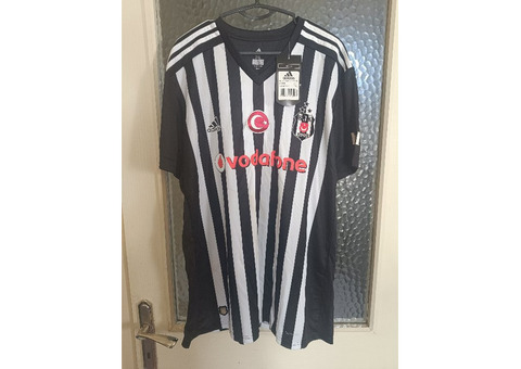 Beşiktaş forma