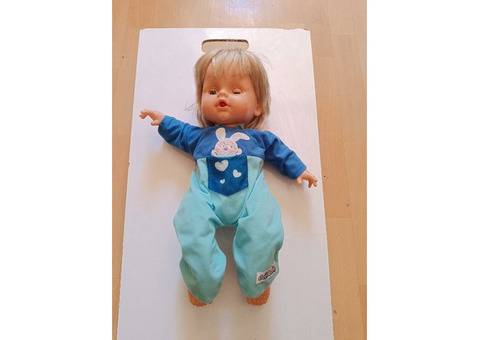 Oyuncak bebek
